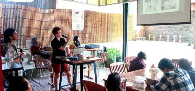 Tertarik Dengan Budaya di Indonesia, Komikus Amerika Ini Ceritakan Pengalaman Membuat Komik Bertemakan Indonesia