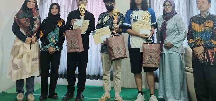 Ulang Tahun ke-3 Komunitas Sastra Regas, Umumkan Juara Olimpiade Puisi