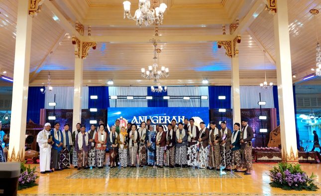 Sastrawan Satmoko Budi Santoso Dari Selasa Sastra Terima Anugerah Kebudayaan 2024