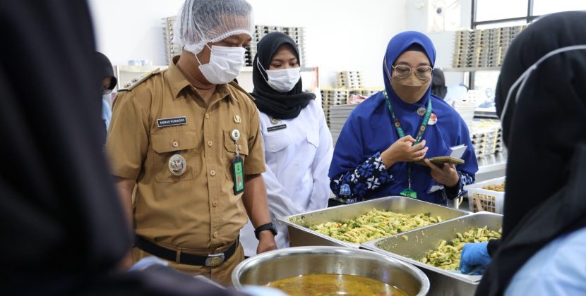 Cek Kesiapan MBG, Wakil Bupati Kulonprogo Bersama Ahli Gizi Sidak SPPG Sentolo