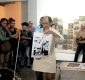 GALERI FOTO: Aksi Melukis dengan Cukil Kayu Ala Syahrizal Pahlevi