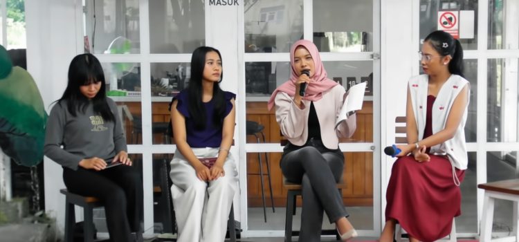 Antologi Puisi Adalah “Obat Terbaik” dari Pahitnya Pengalaman Pribadi Seseorang di Masa Lalu