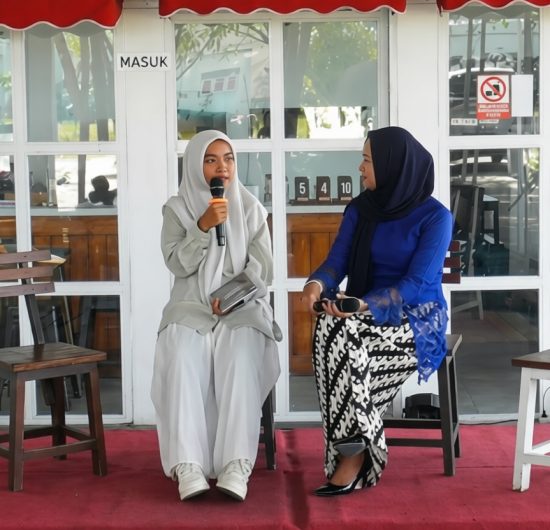 Memimpikan Kesuksesan Hidup di Masa Depan Melalui Penulisan Cerpen Fiksi
