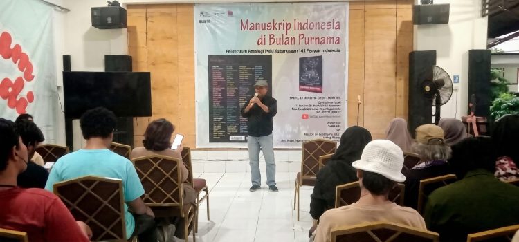 Sastra Bulan Purnama Hadiahkan Antologi Puisi “Manuskrip Indonesia” Kepada MPR RI