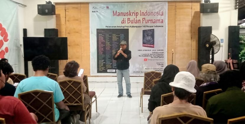 Sastra Bulan Purnama Hadiahkan Antologi Puisi “Manuskrip Indonesia” Kepada MPR RI