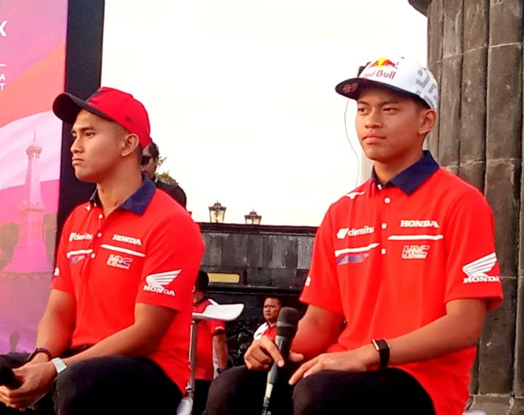 Manfaatkan Jeda Musim Panas, Mario Aji dan Veda Ega Pratama Sapa Penggemar di Yogyakarta