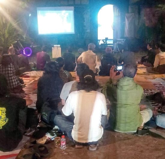 GALERI FOTO: Membingkai Keindahan Alam Sokaraja Lewat Lukisan dan Film Dokumenter