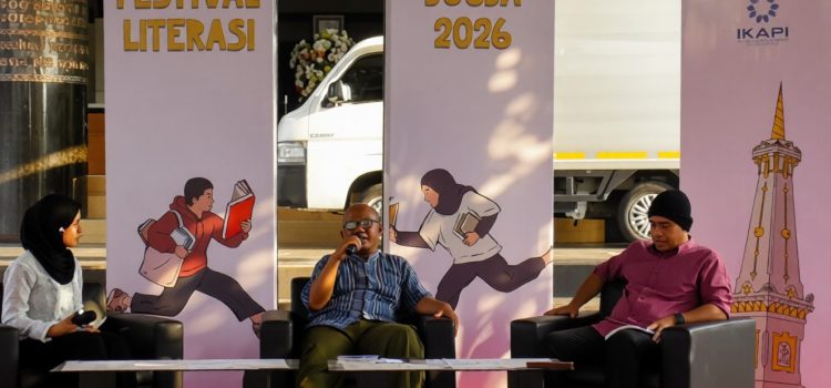 Kompetisi Menulis adalah Kesempatan Terbaik bagi Sastrawan Muda untuk Terus Memacu Diri