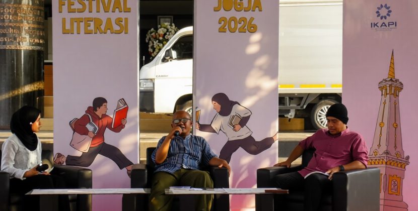 Kompetisi Menulis adalah Kesempatan Terbaik bagi Sastrawan Muda untuk Terus Memacu Diri