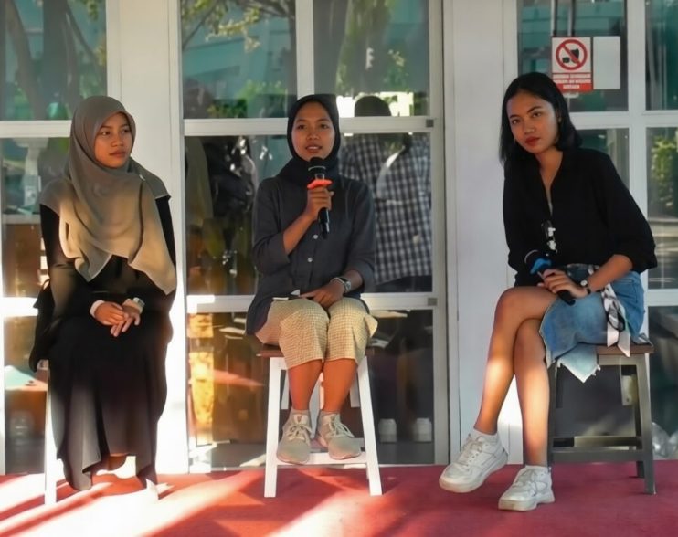 Ketika Lingkungan Sekitar Jadi Inspirasi Lahirnya Buku Antologi Puisi