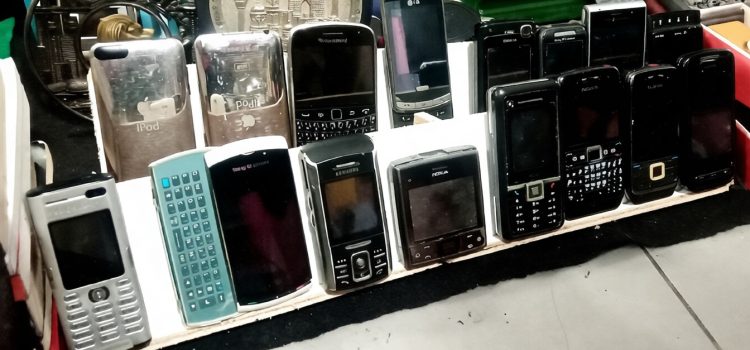 Mengoleksi Barang Antik di Pasar Kangen Jogja 2026