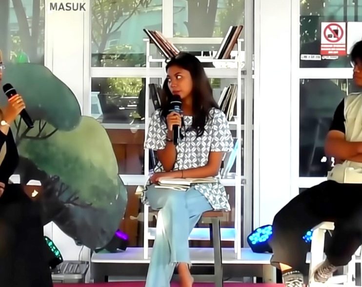 Mengenang Sosok Kesayangan yang Telah Tiada dengan Karya Antologi Puisi