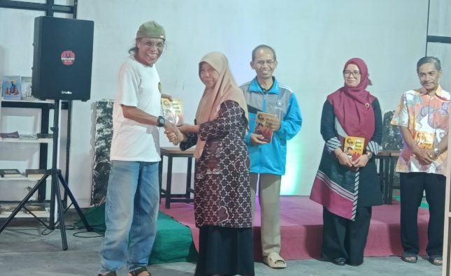 ‘Jasa Anak Wayang’ Buku Pemenang Kejuaraan Nasional Menulis Buku